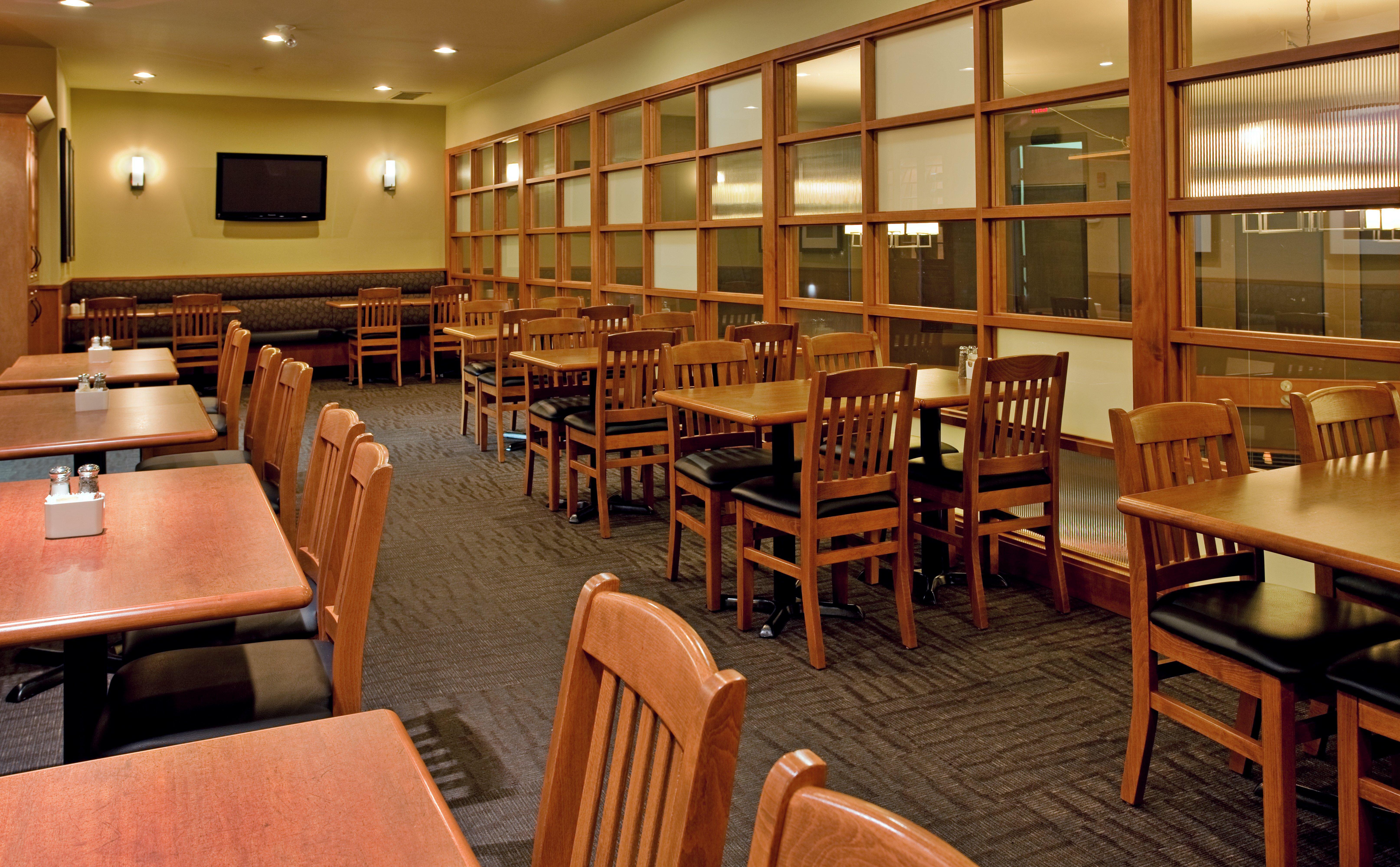 Holiday Inn Hotel And Suites-Kamloops By Ihg Exterior foto