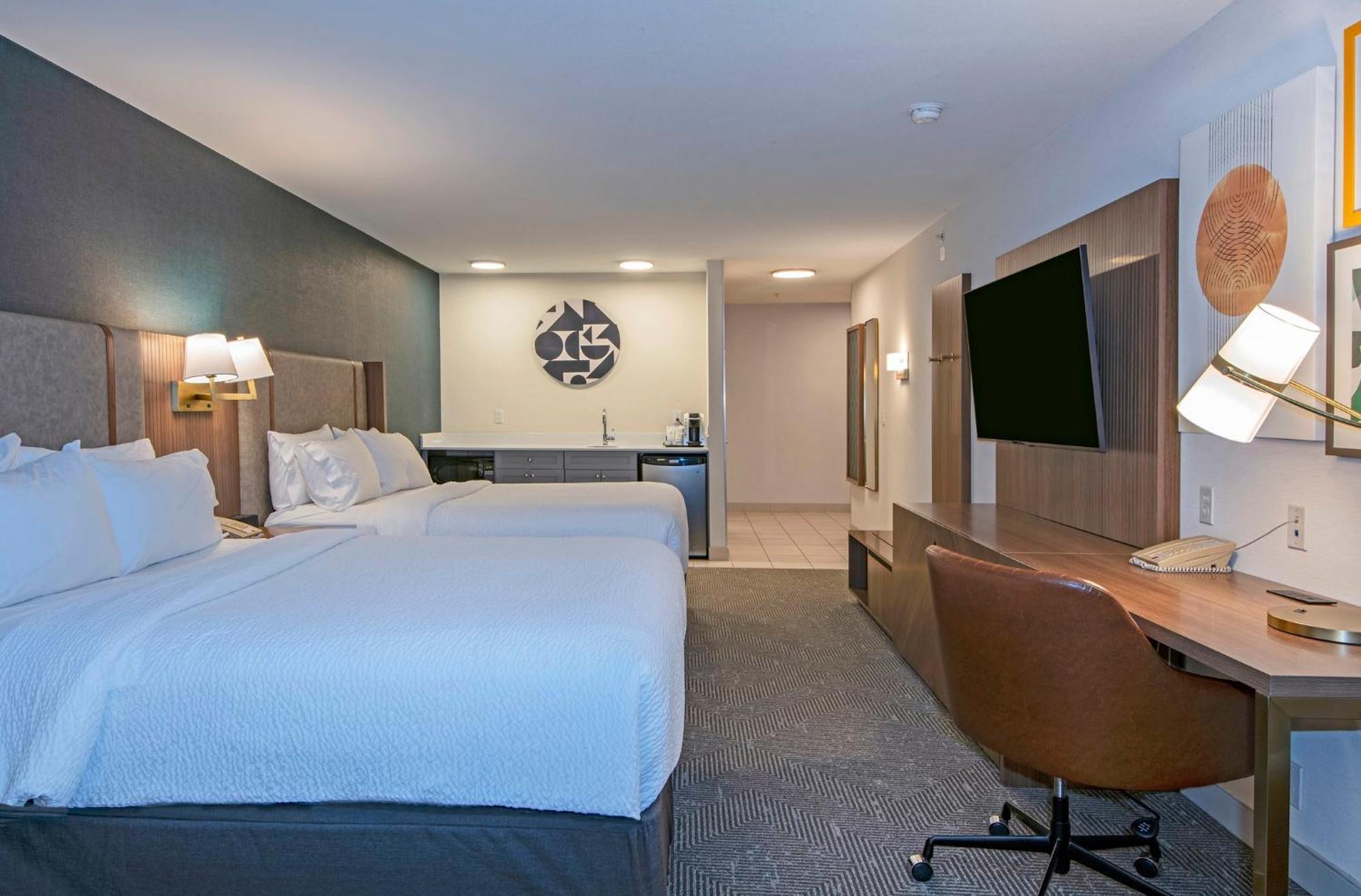 Holiday Inn Hotel And Suites-Kamloops By Ihg Exterior foto