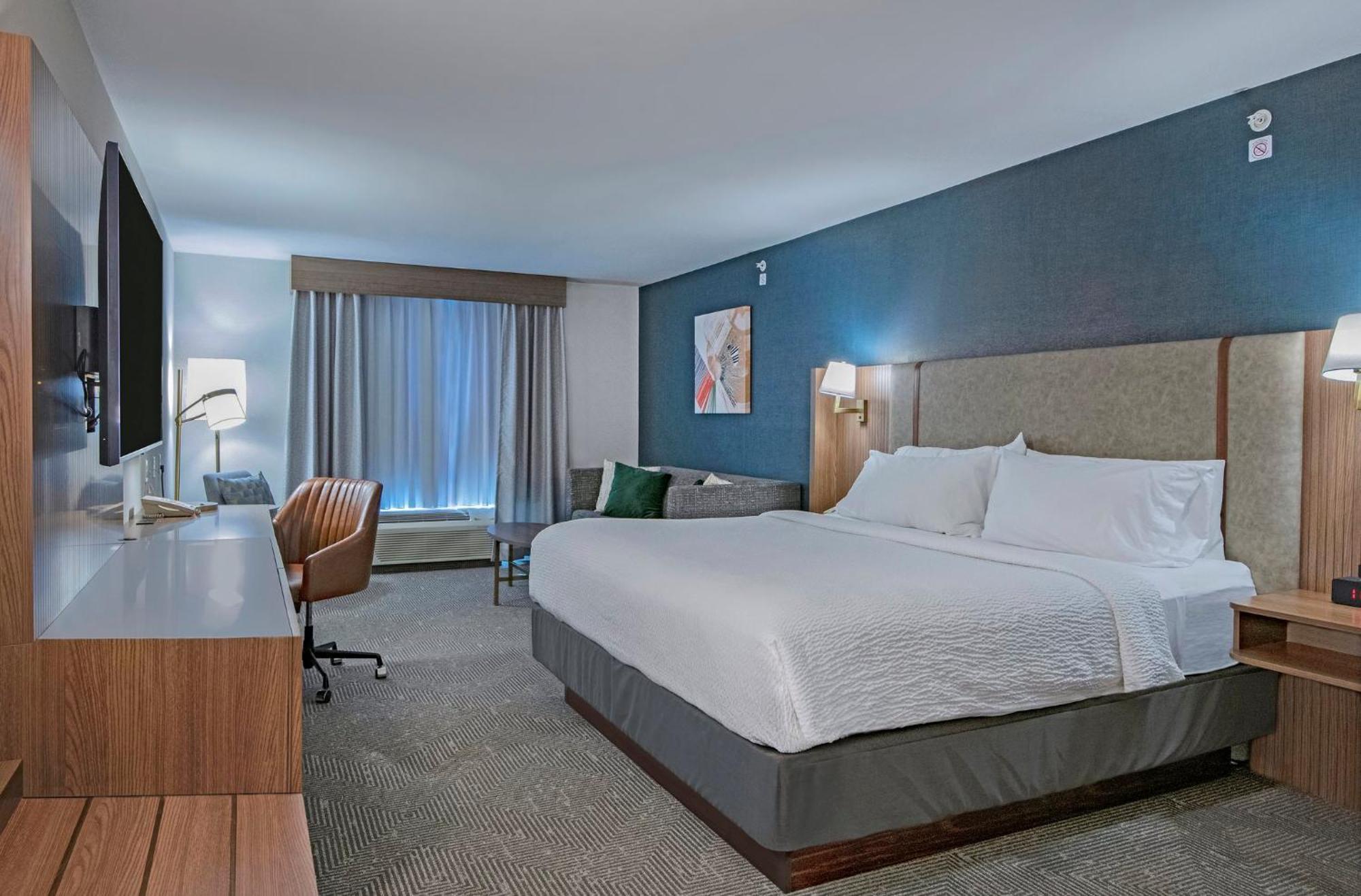 Holiday Inn Hotel And Suites-Kamloops By Ihg Exterior foto